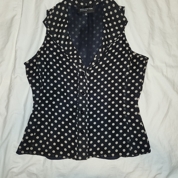 Jones New York black and white polka dot silk sleeveless blouse in sz 6 - Picture 10 of 15